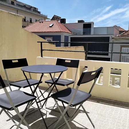 Music T3 * Espinho (Aveiro)